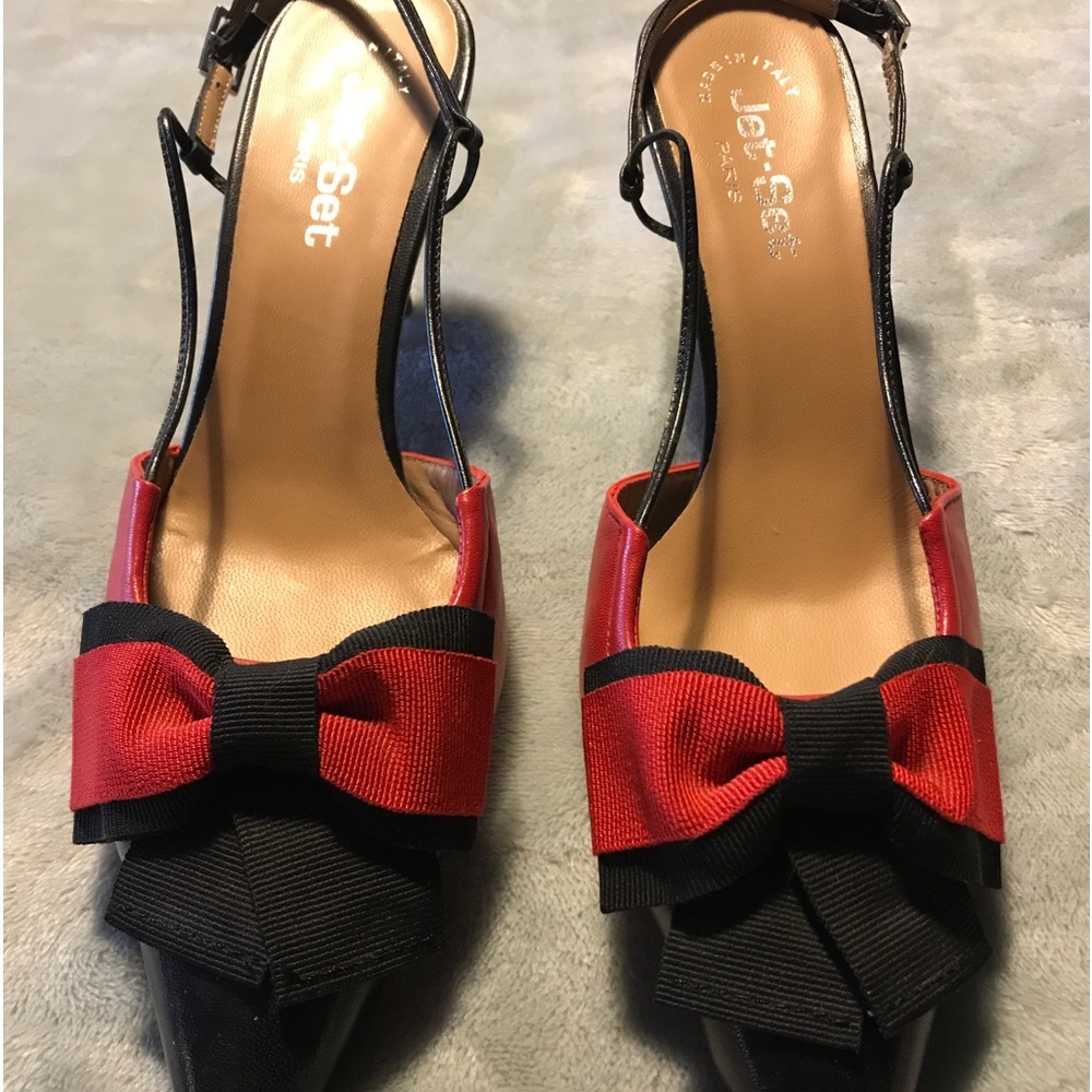 NWOB Lovely Jet-Set Paris Leather Slingbacks